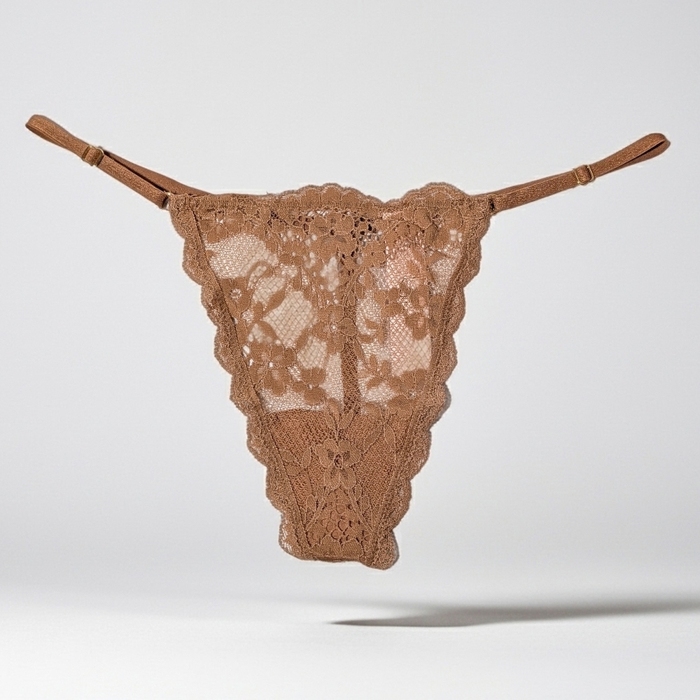 Victoria’s Secret Dream Angels Lace V-String Thong Panty NWT Size Large